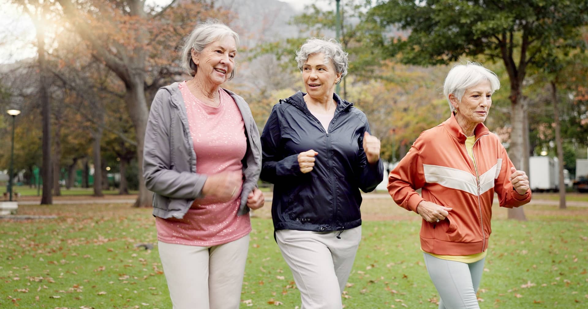Seniorinnen laufen gemeinsam für Pokale