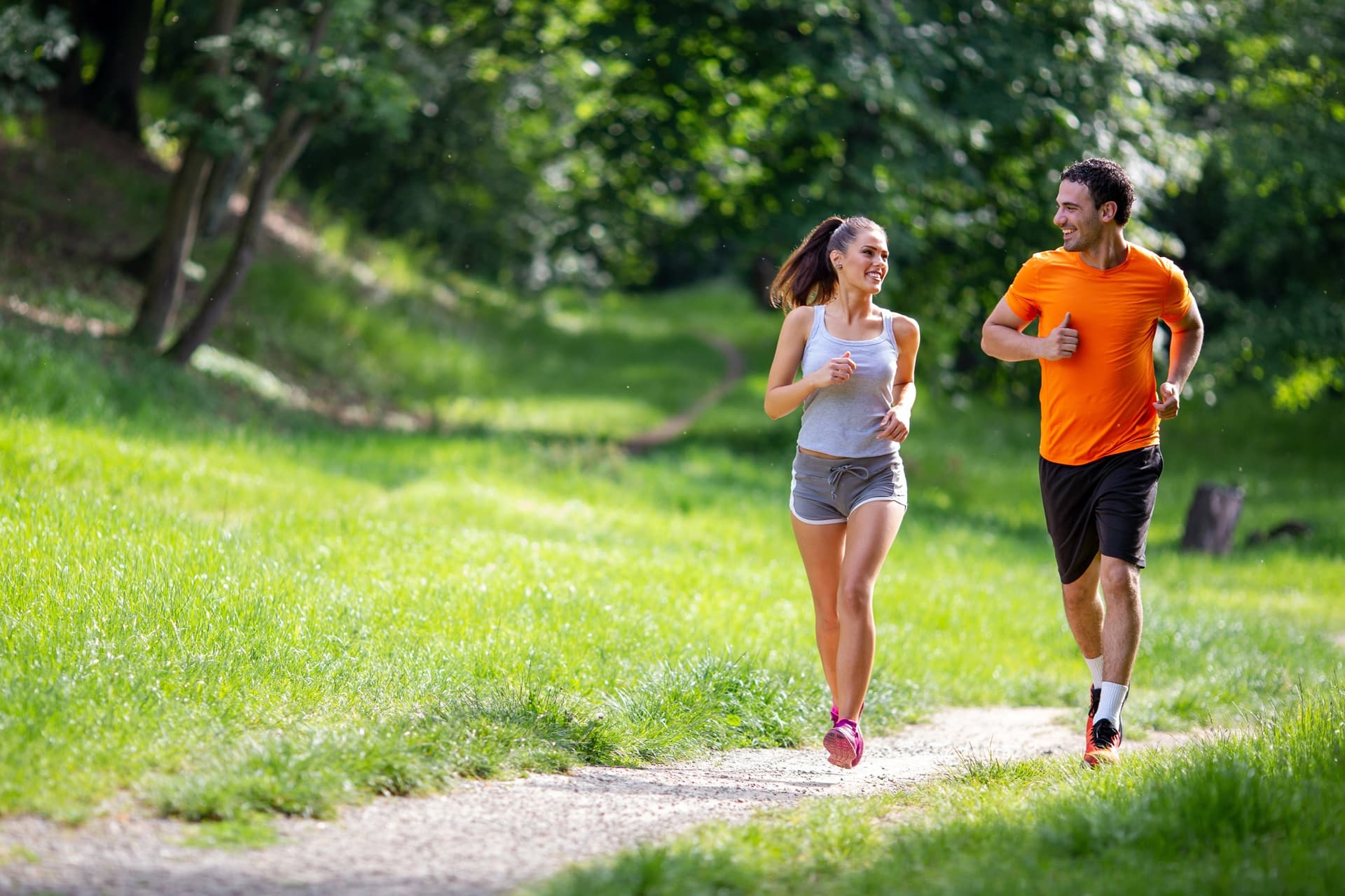 Outdoorlauf im Grünen für Pokale