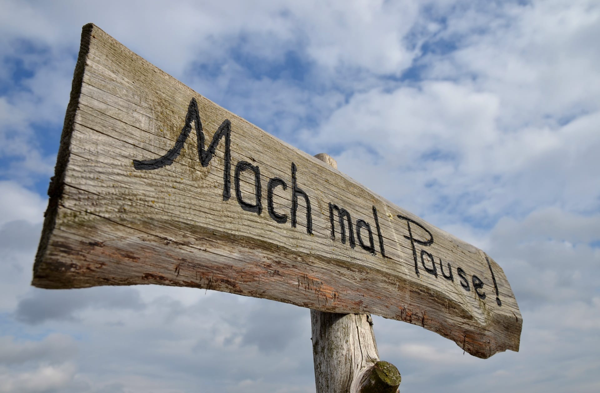 Holzschild mit Schrift Mach mal Pause | Barfußschuhe